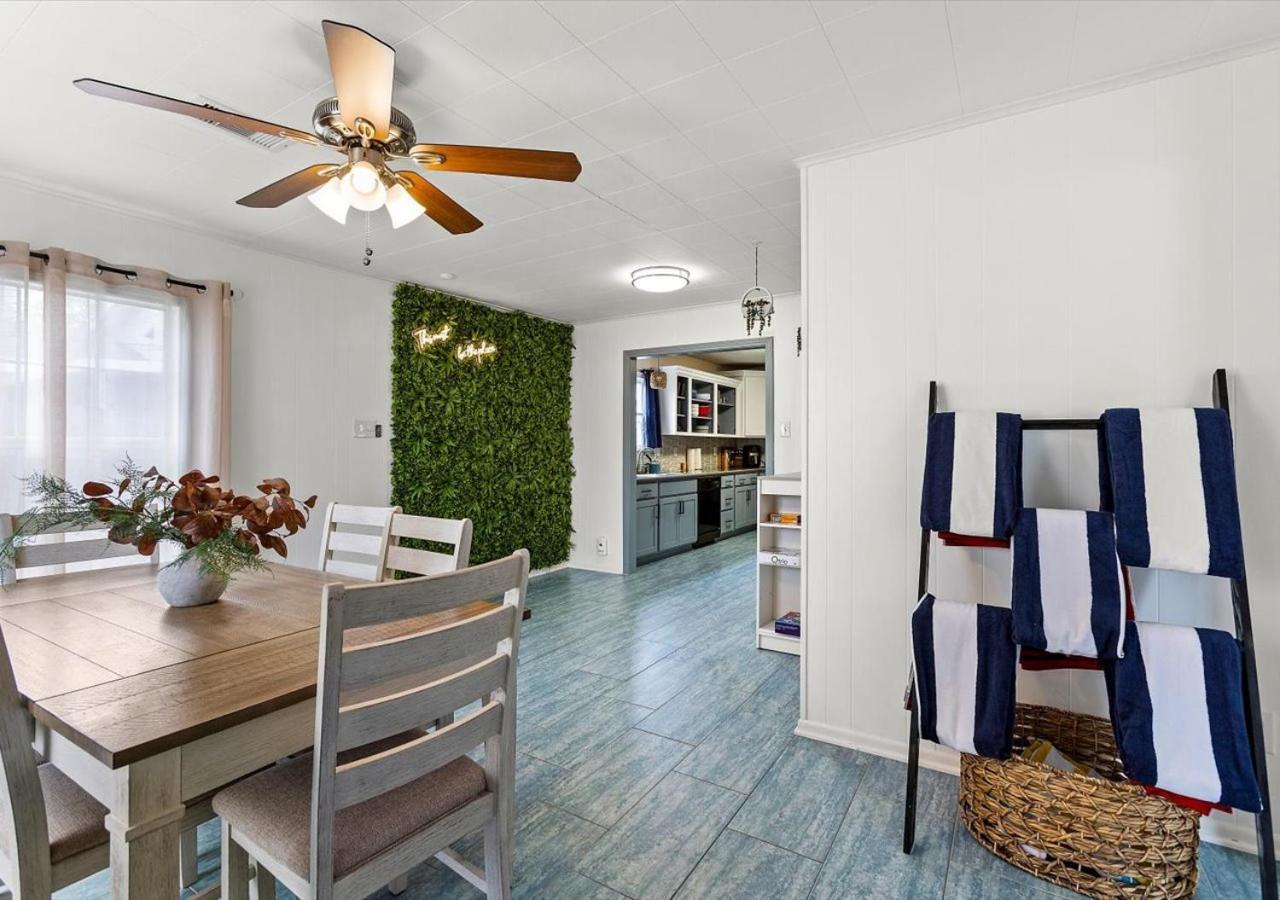 The Blue Oasis With Handicap Ramp Access Dog Friendly & Cowboy Pool Galveston Bagian luar foto