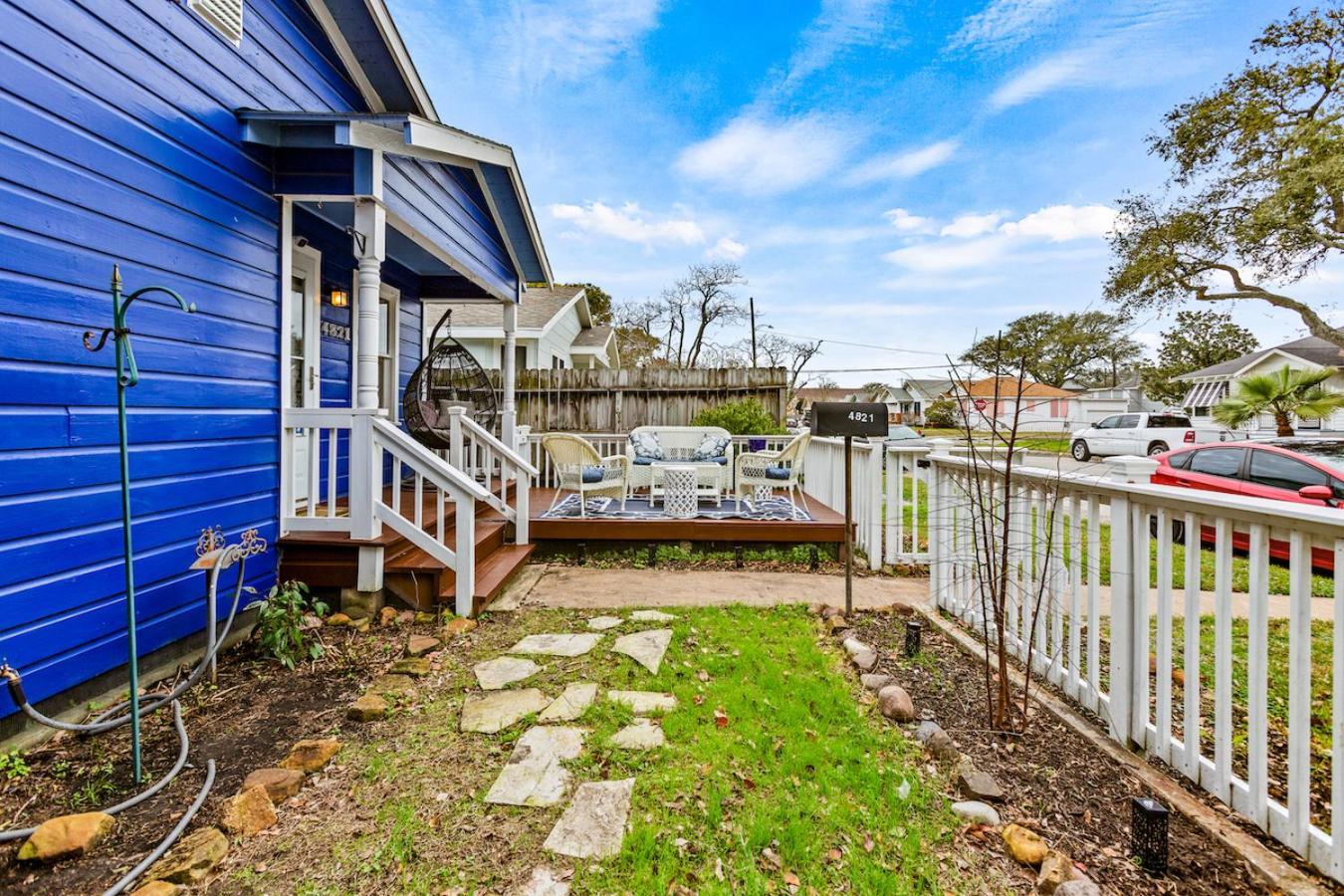 The Blue Oasis With Handicap Ramp Access Dog Friendly & Cowboy Pool Galveston Bagian luar foto